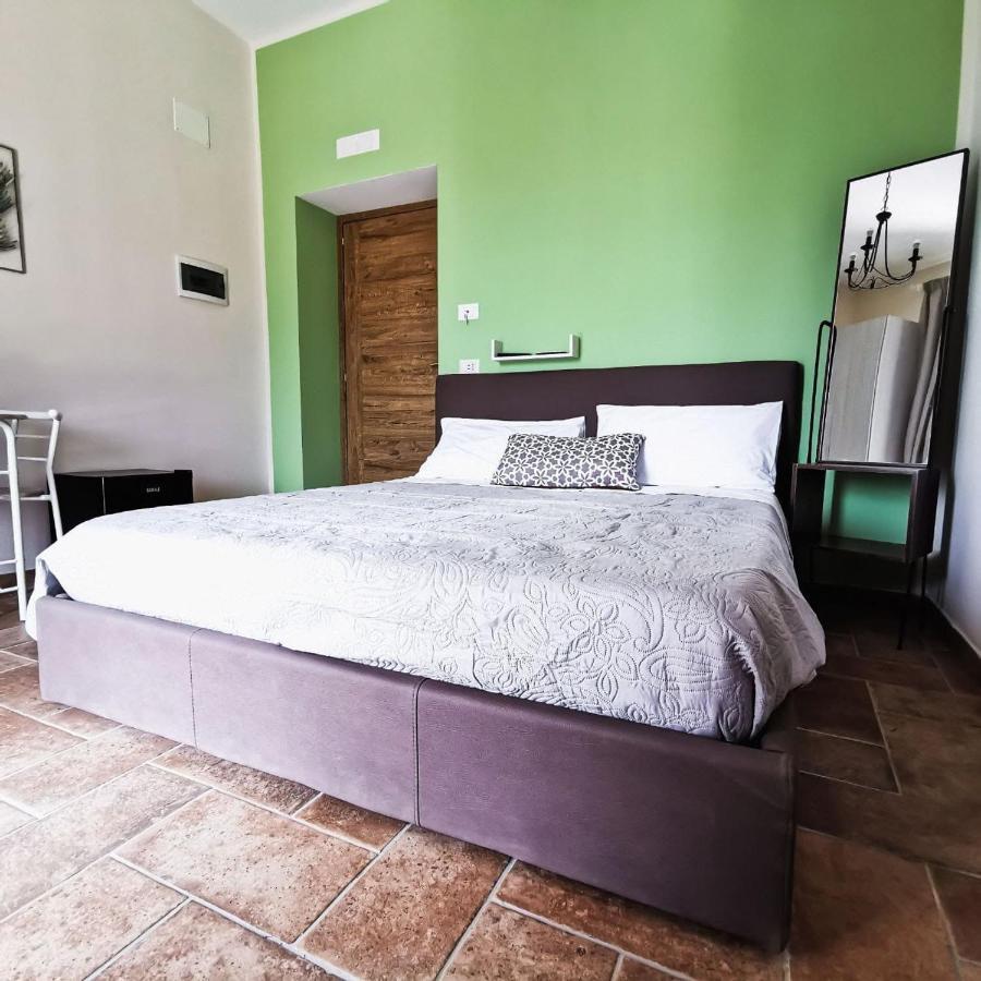 Il Sentiero Di Leano Otel Terracina Dış mekan fotoğraf